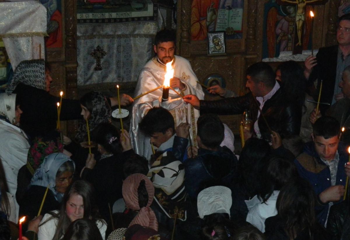 „Veniți de luați lumină”